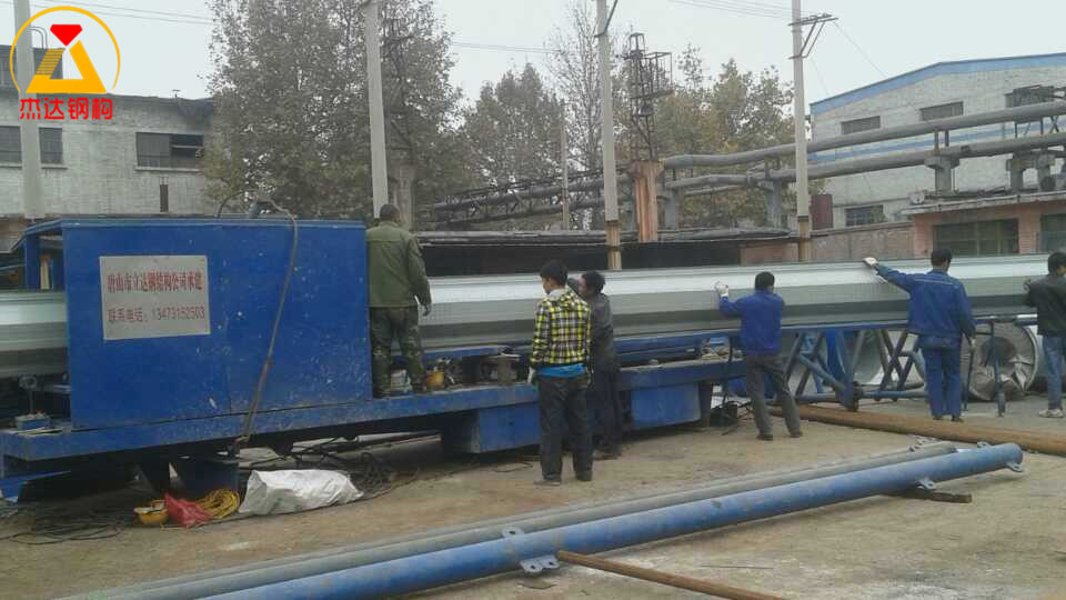 平和跨度13米拱形屋面低價(jià)格